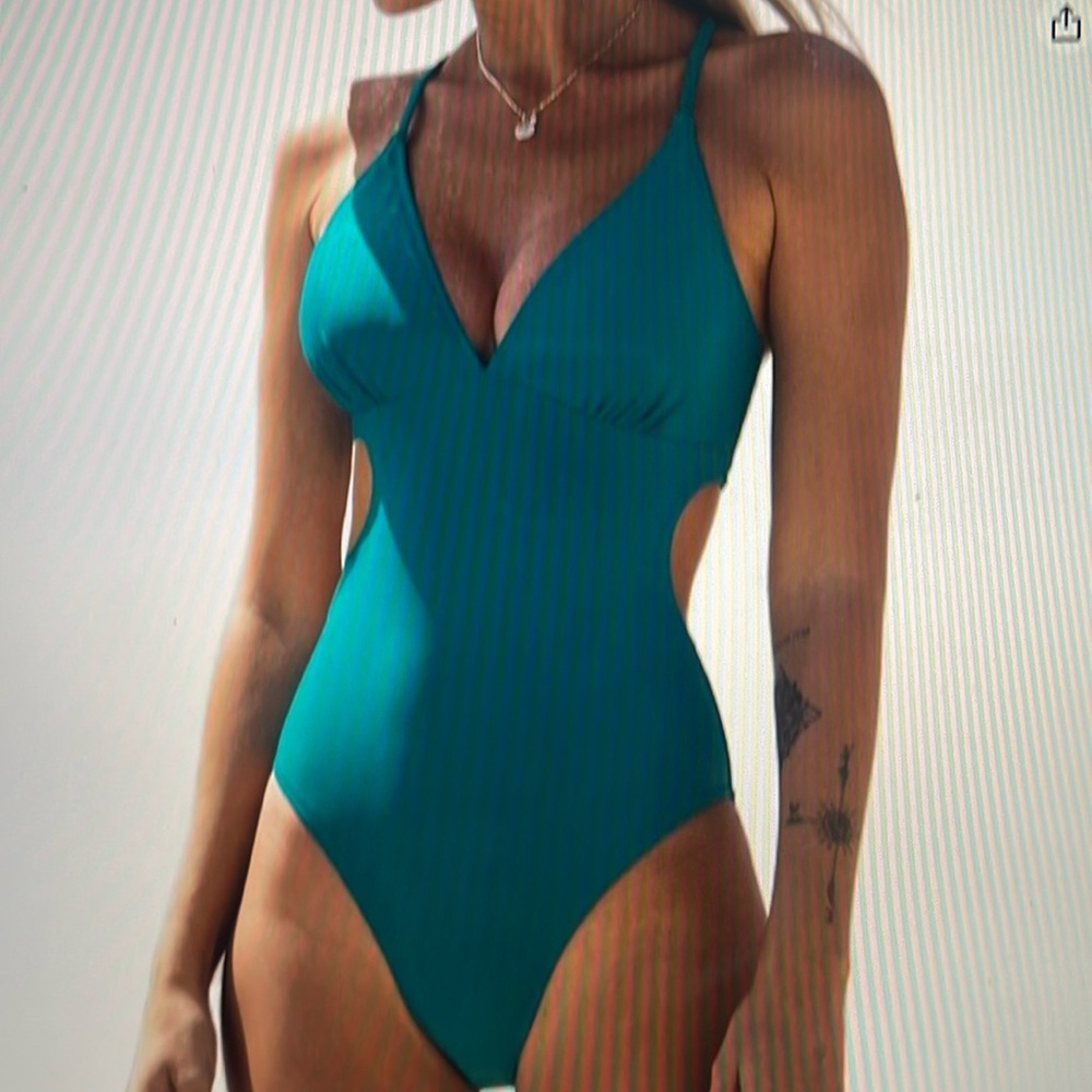 Cupshe One-Piece Swimsuit